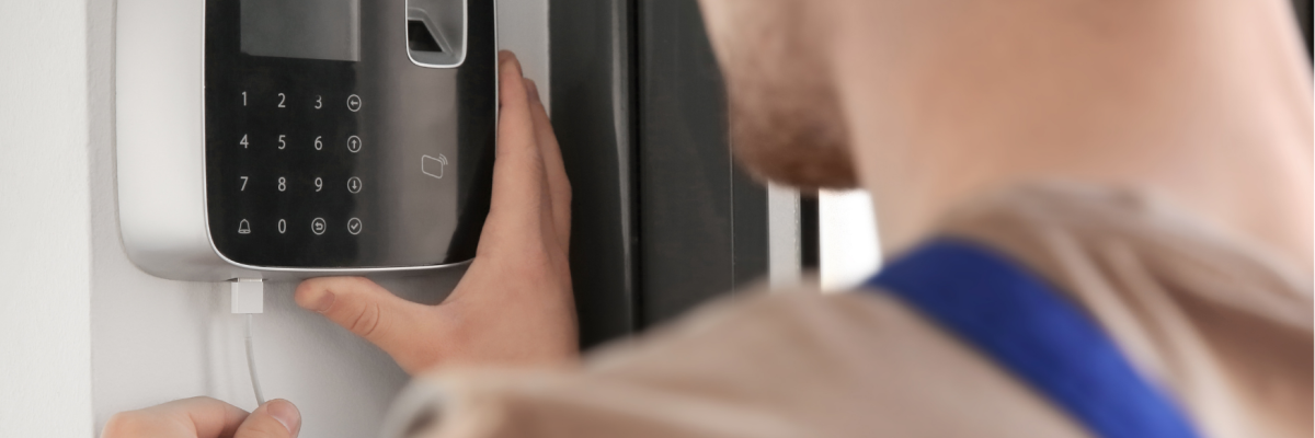 Elektrische Betriebsmittel anschließen