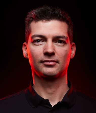 Clemens Nadig dunkel