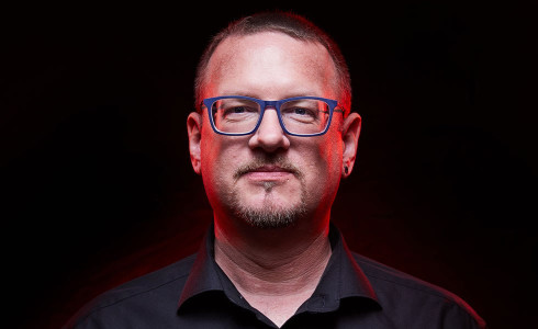 Mitarbeiter 2 dunkel