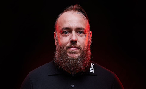 Mitarbeiter 8 dunkel